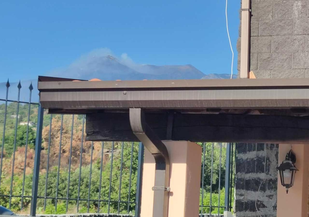 Peri Peri Etna Guest House Montargano Bagian luar foto
